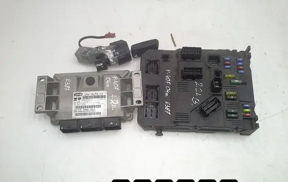 Peugeot 407 Engine control unit/module 2200petrol