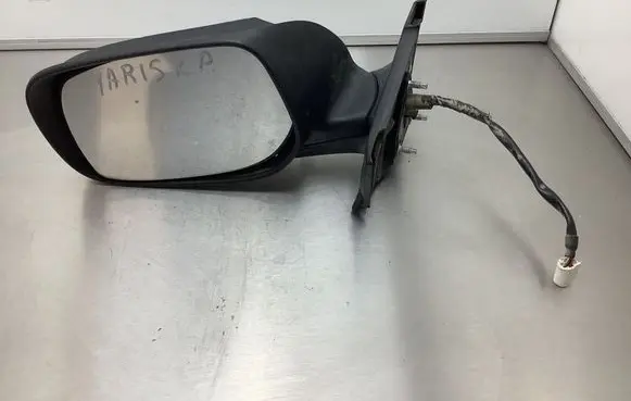 Toyota Yaris Front door electric wing mirror E8030003 E8013935