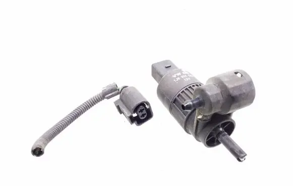 Volkswagen Golf IV Windscreen/windshield washer pump 1J6955651