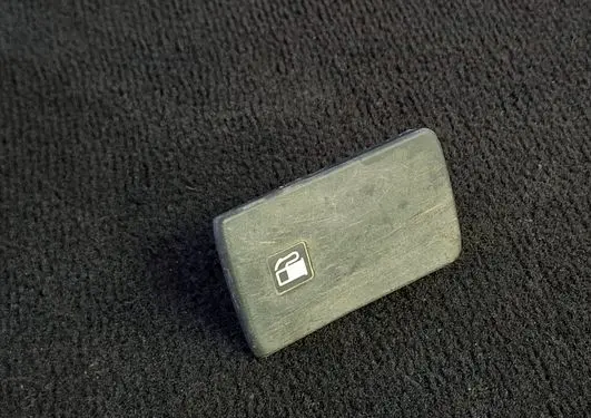 Subaru Legacy Fuel tank opening switch 