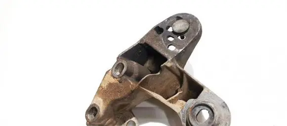 Audi A4 S4 B5 8D Engine mounting bracket 8d0199351b
