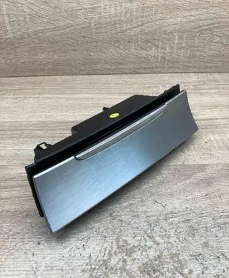 Volkswagen PASSAT B7 Ashtray (front) 3C0863284K