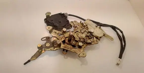Mazda MPV Rear door lock