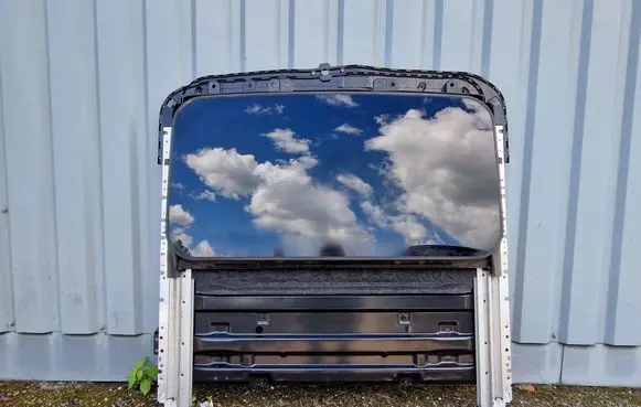 Mitsubishi Outlander Sunroof set 7707220