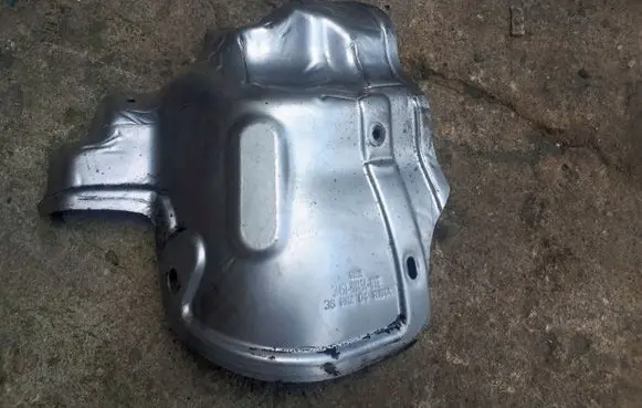 Ford C-MAX I Heat shield in engine bay GK2110317A C-MAX-1.6TDCI