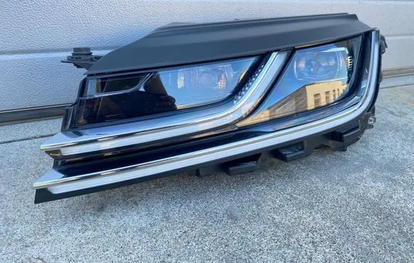 Volkswagen Arteon Headlight/headlamp 3G8941035