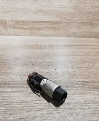 Air conditioning (A/C) pressure sensor