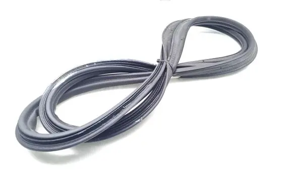 Renault Clio V Seal rubber (tailgate) 