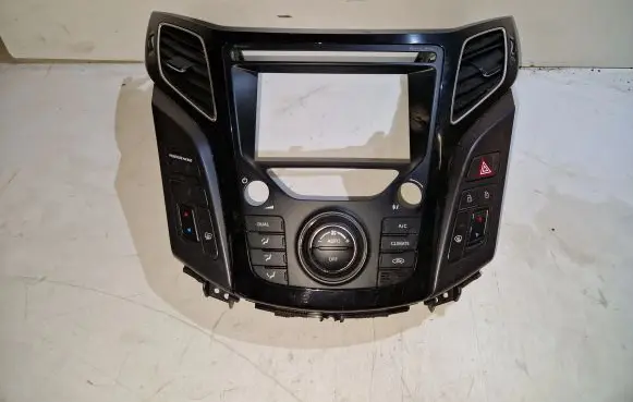 Hyundai i40 Climate control unit 972503ZXXX