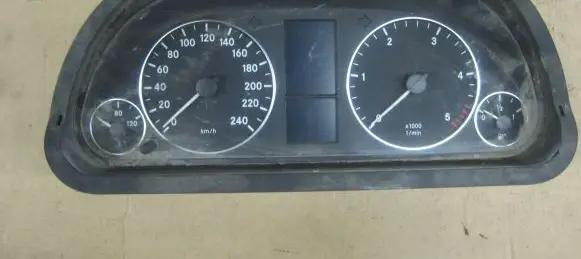 Mercedes-Benz A W169 Speedometer (instrument cluster) A1694400811