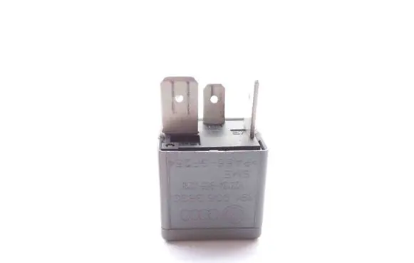Audi A3 S3 8L Hazard warning light relay 191906383C