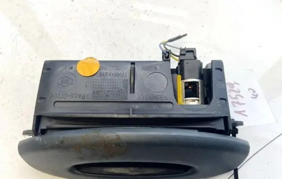 Car ashtray