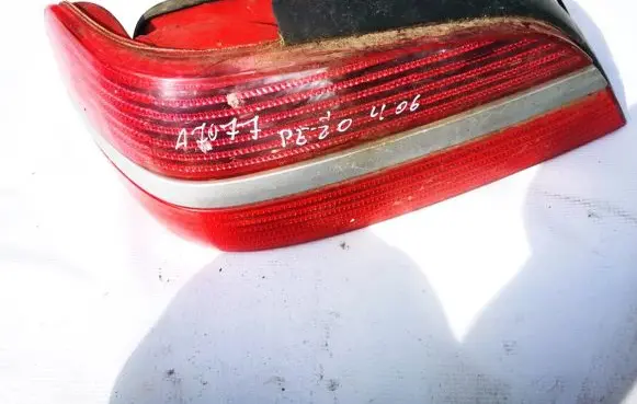 Peugeot 406 Rear/tail lights 9630364877