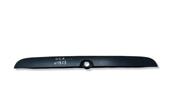 Opel Zafira A Trunk door license plate light bar 90579631