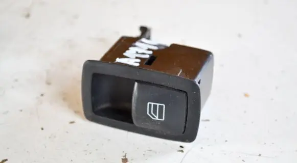 Mercedes-Benz R W251 Electric window control switch A2518200510 03128150 9051679300