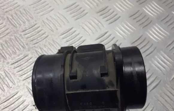 Nissan Almera Tino Mass air flow meter 8200358901A
