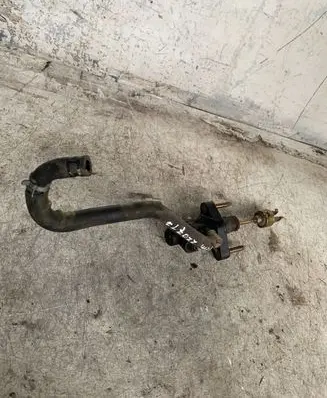 Toyota Corolla E120 E130 Clutch slave cylinder 