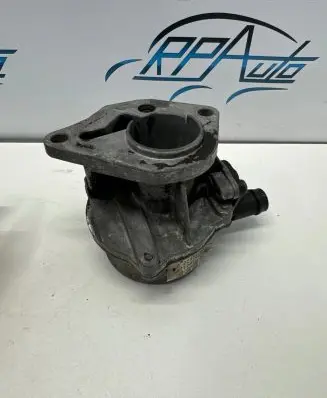 Vacuum pump