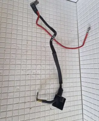 Volkswagen Tiguan Positive cable (battery) 5N0971228