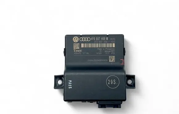 Audi Q7 4L Gateway control module 4F0907468M 4F0907468F 4044761
