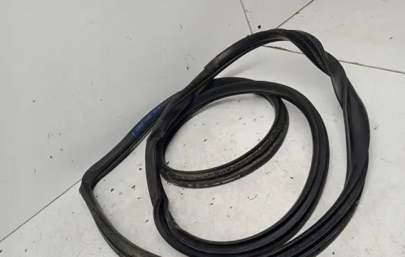 KIA Carens III Sliding door rubber seal 