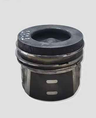 Volvo V40 Piston D4162T