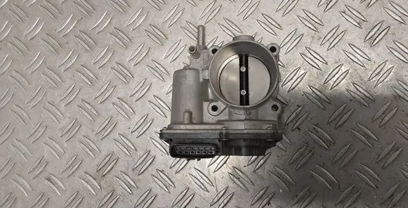 Toyota Auris E180 Throttle valve 220300T050