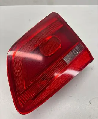 Volkswagen Touran II Tailgate rear/tail lights 1T0945094A 041003 2TZ01046904
