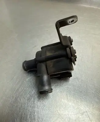 Audi A6 C7 Electric auxiliary coolant/water pump 04L965559 704071080 15T050
