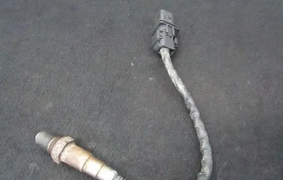 BMW 5 E60 E61 Lambda probe sensor 779160001 0281004018