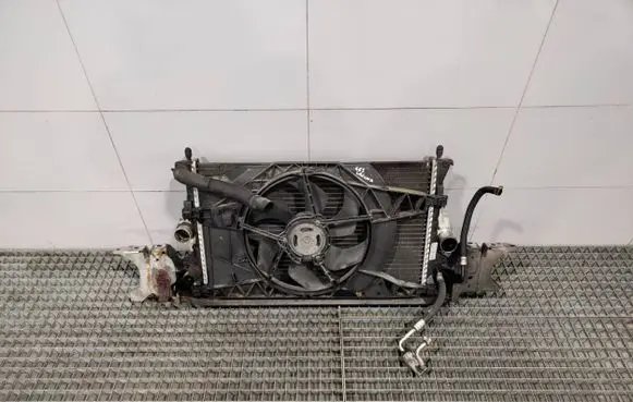 Renault Laguna II Radiator set 8200025635
