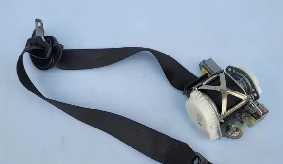 BMW 4 F32 F33 Set of seat belts 