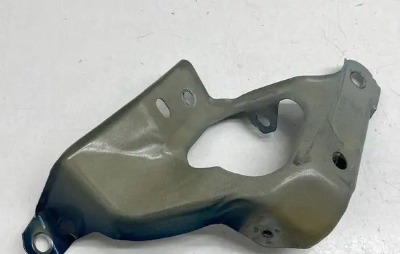 Tesla Model 3 Fender mounting bracket 108601600D
