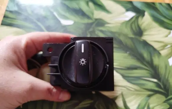 Mercedes-Benz A W169 Light switch 1695452704 1363268 32221101