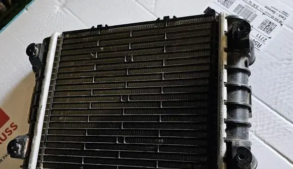 Volkswagen Golf VII Optional radiator brak