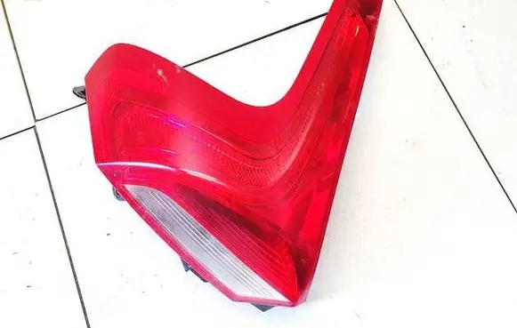 Volvo V40 Rear/tail lights 31395844