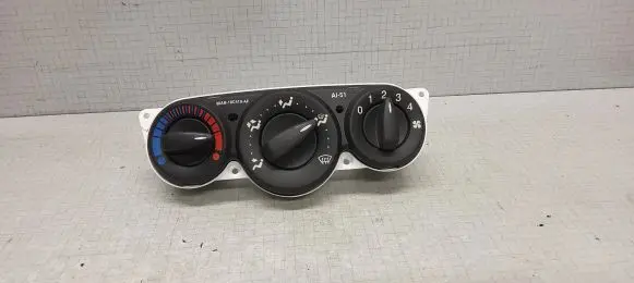 Ford Focus Climate control unit 98AB18C419AE