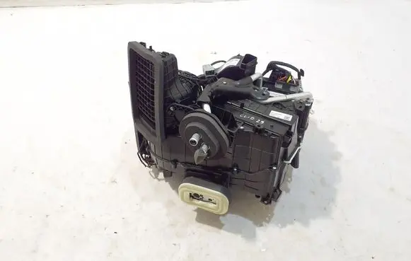 Renault Clio V Interior heater climate box assembly 272108266R