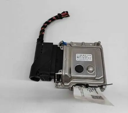 Mercedes-Benz E W213 Adblue control unit A0009006712