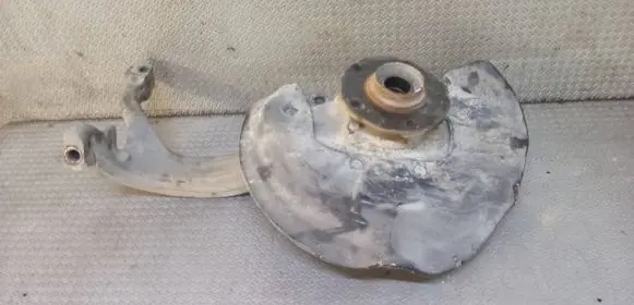 Audi A6 S6 C6 4F Front wheel hub spindle knuckle 