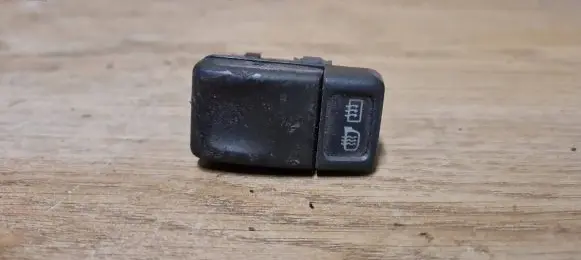 Volvo S70 V70 V70 XC Windscreen/window heater switch 9162952