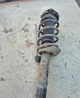 Volkswagen PASSAT B6 Front shock absorber with coil spring 3C0413031J