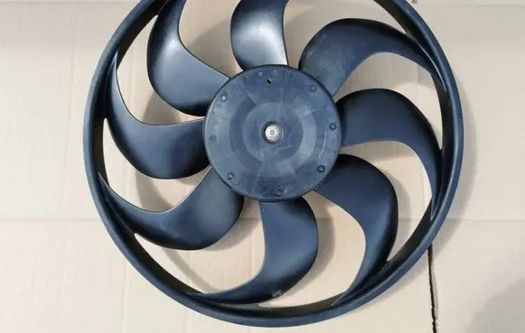 Renault Clio IV Electric radiator cooling fan 5YY0584 3P204317
