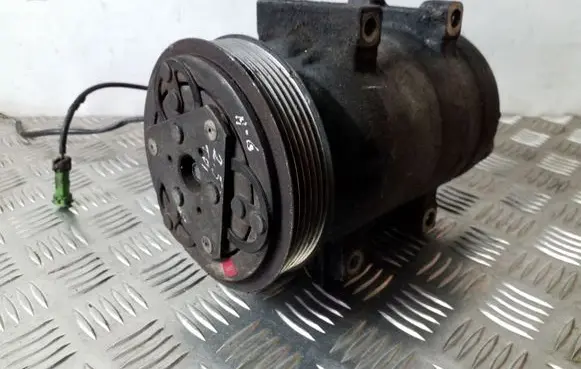 Audi A6 S6 C4 4A Air conditioning (A/C) compressor (pump)