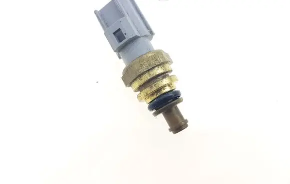 Ford Fusion II Coolant temperature sensor 7M5112A646AA 7M5112A646