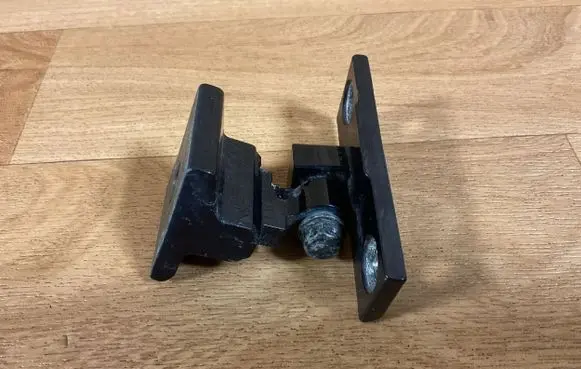 BMW 5 E60 E61 Rear door upper hinge 7068088 8080 08083