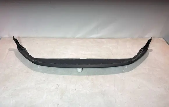 Volvo XC40 Front bumper lip 32136097
