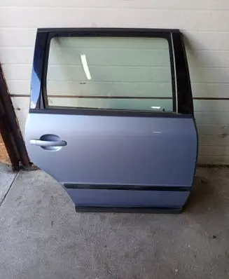 Volkswagen PASSAT B5 Rear door