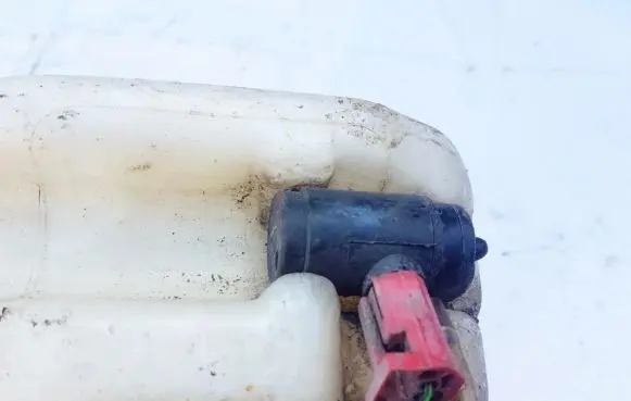 Rover 214 - 216 - 220 Windscreen/windshield washer pump 