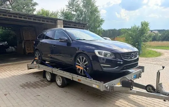 Volvo V60 Fender